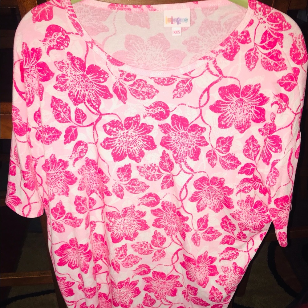 Lularoe Classic Tee